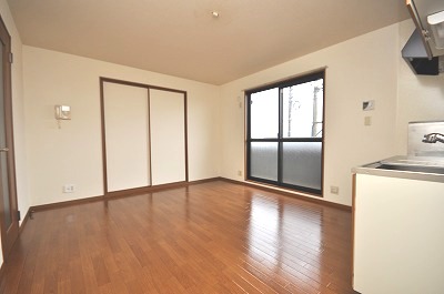 Living and room. Same type inversion type. It is the current state priority.