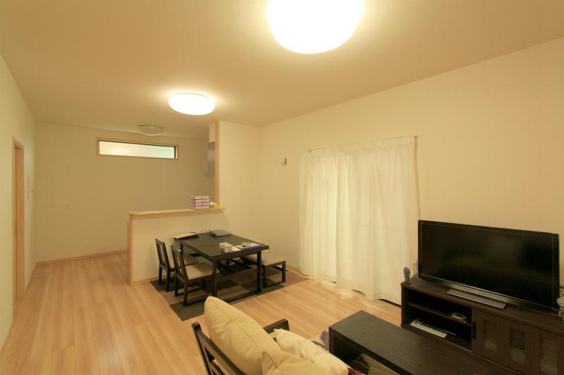 Living. 2013 November 20, shooting