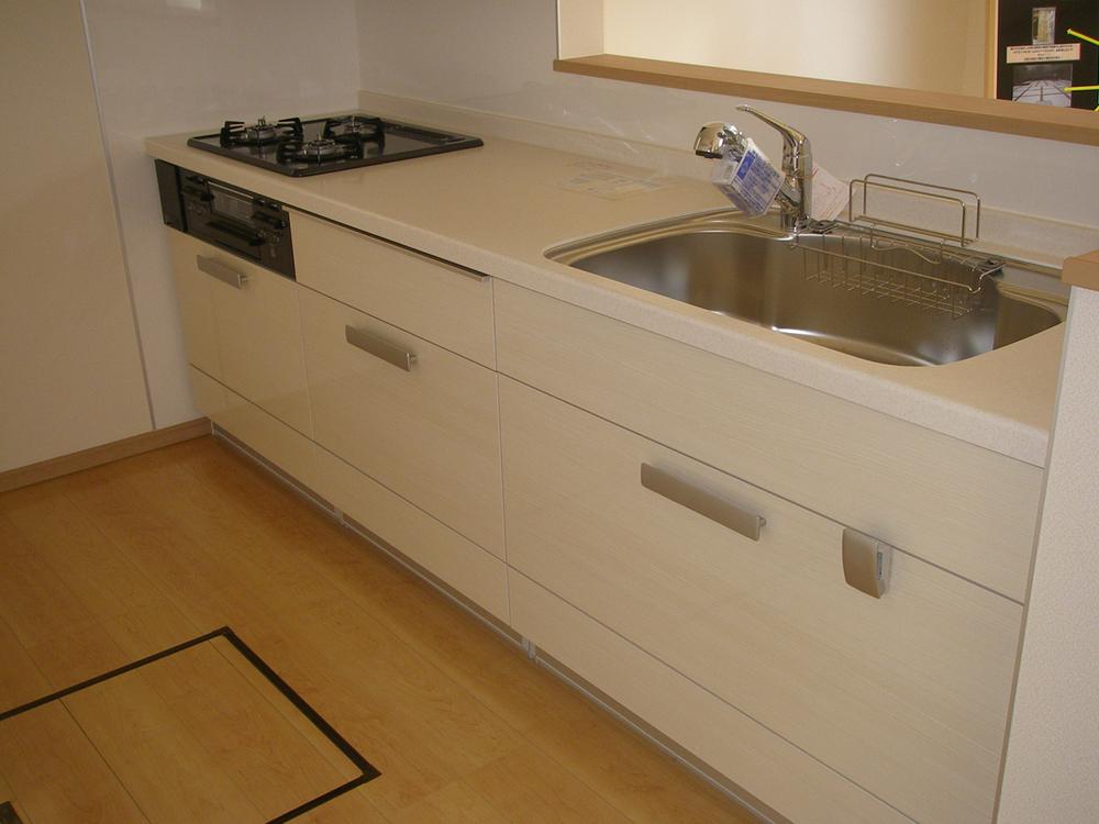 Same specifications photo (kitchen)