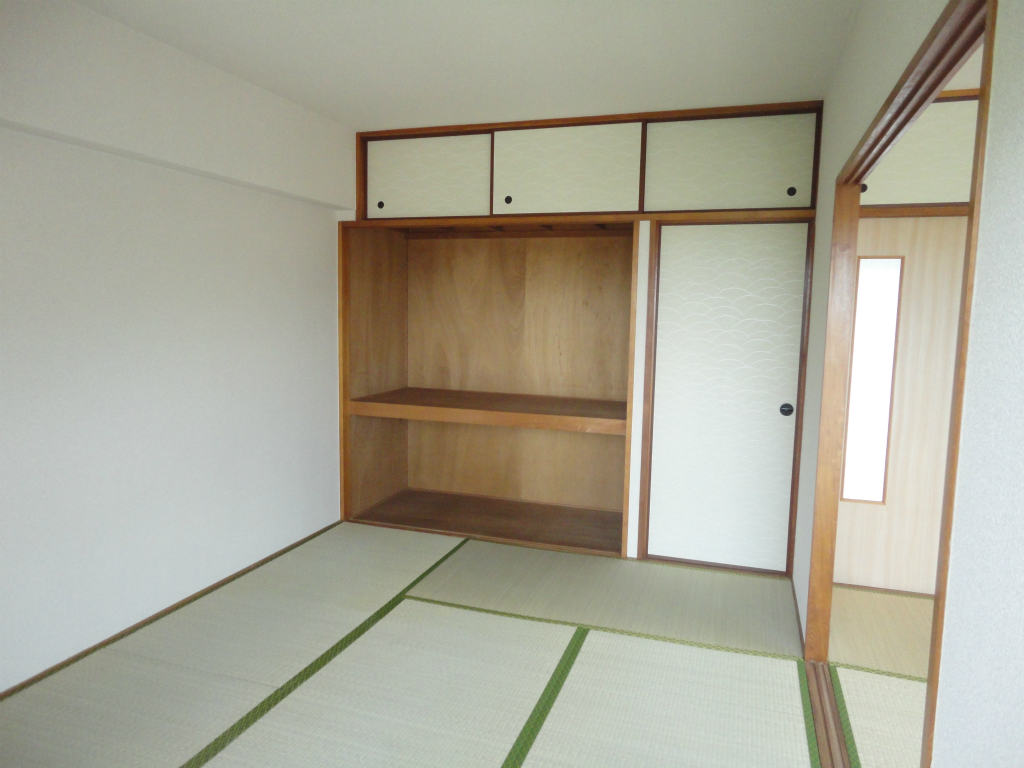 Other room space. Plenty of storage