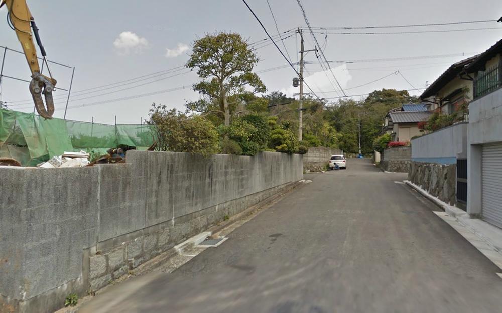 Local photos, including front road. Local (April 2013) Shooting