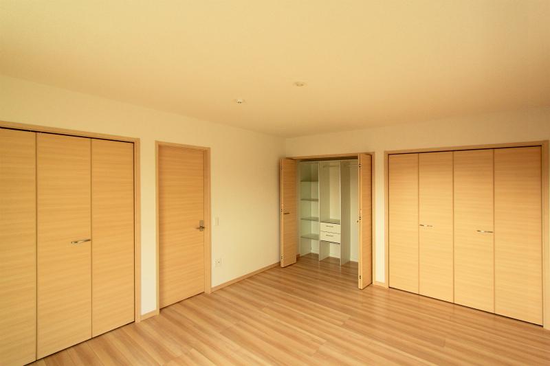 Non-living room. 2013 December 5 shooting