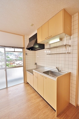 Kitchen. The kitchen is you can use the gas stove