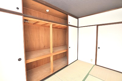 Receipt. The storage capacity of the closet ◎