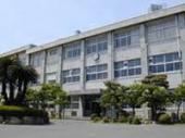 Junior high school. 454m to Kitakyushu Kurosaki junior high school (junior high school)