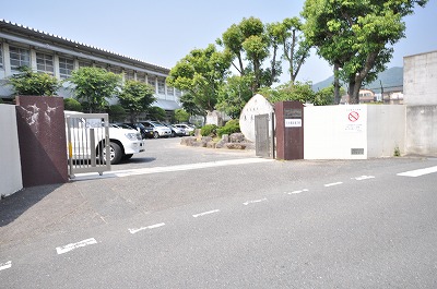 Primary school. 1200m until Jozu Auditor elementary school (school district) (Elementary School)