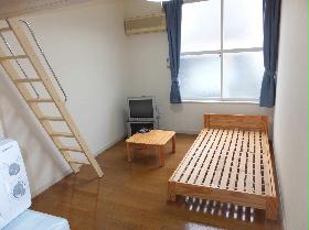 Living and room. table ・ Bed ・ TV