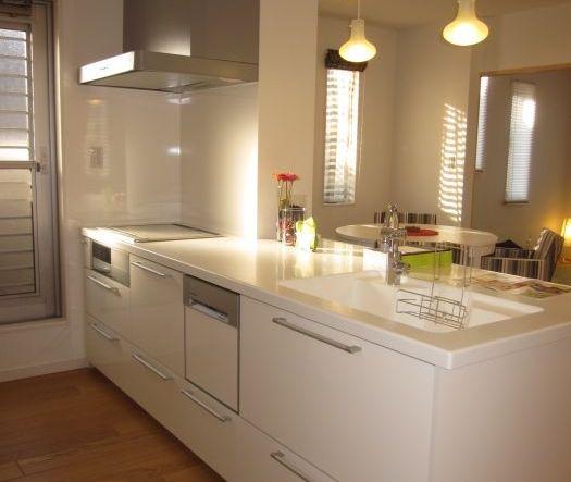 Kitchen. Face-to-face system Kitchen!