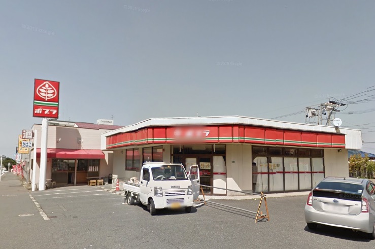 Convenience store. Poplar Yahata Hikino store up (convenience store) 230m