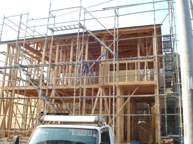 Local appearance photo. Local (11 May 2013) Shooting