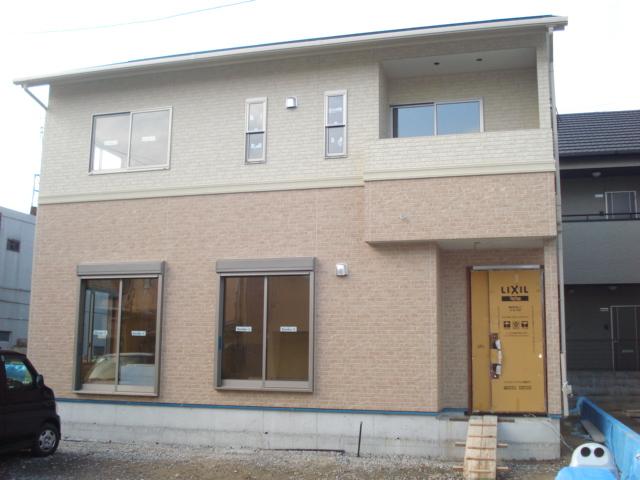 Local appearance photo. Local (12 May 2013) Shooting