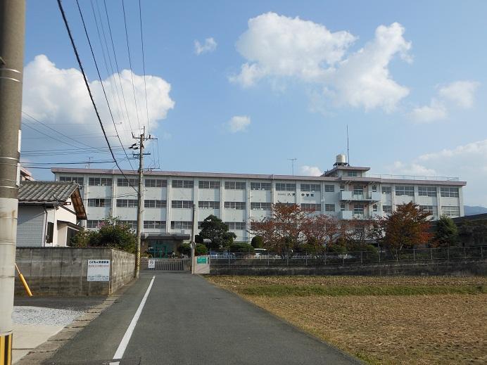 Junior high school. 150m to Kitakyushu Hachiji junior high school (junior high school)