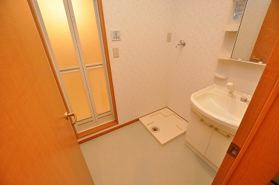 Washroom. Wash dressing room