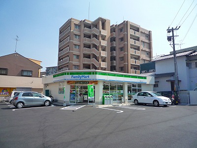 Convenience store. 130m to Family Mart (convenience store)