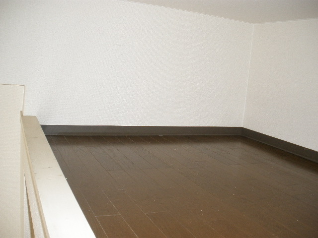 Other room space. loft