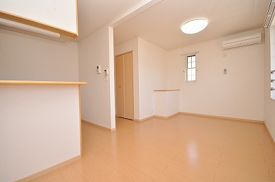 Living and room. Pledge LDK11.1 (air-conditioned)