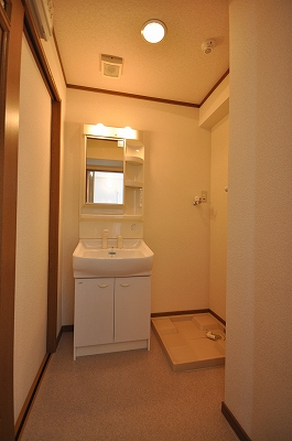 Washroom. Wash ・ It is a dressing room shampoo dresser