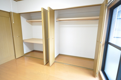 Receipt. Plenty of storage