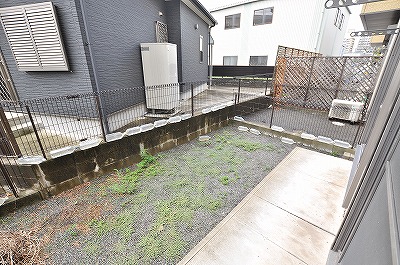 Balcony. Firmly Jose also wash things in happy private garden.