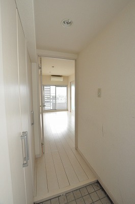 Entrance. Entrance hall