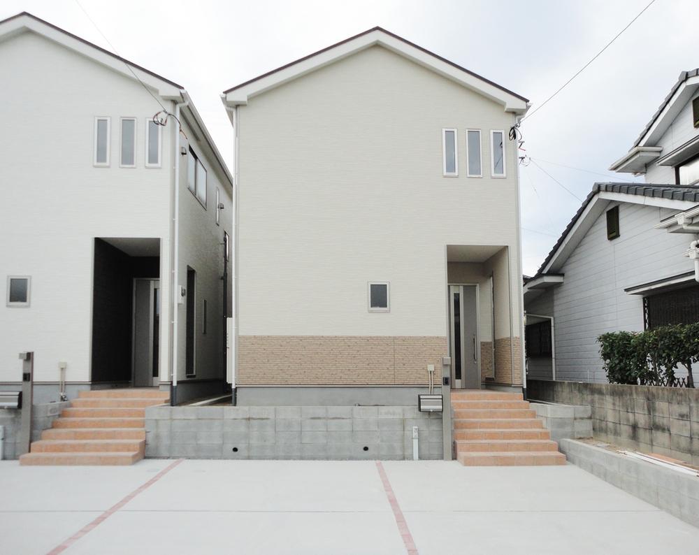 Local appearance photo. Completion. It is during the open house implementation. Come once on the check the real thing, .. Examination please.