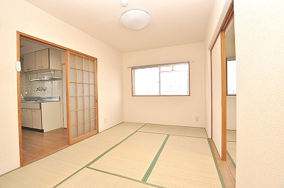 Other. Lighting equipment I will you prepare yourself.