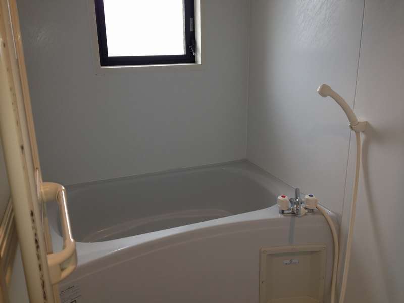 Bath. Bathroom with a window