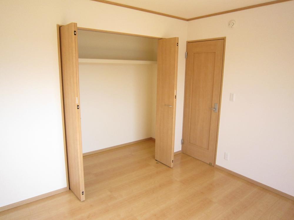 Other introspection. Large closet