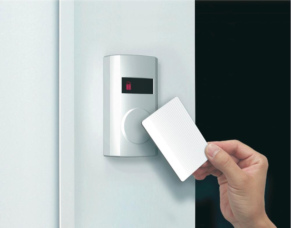 Other Equipment. Convenient electric lock only with a key to open holding up.