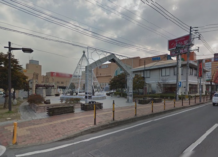 Shopping centre. 2022m to Shoppers Mall fellow (shopping center)