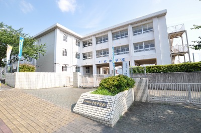 Junior high school. Municipal Chiyo 700m until junior high school (junior high school)