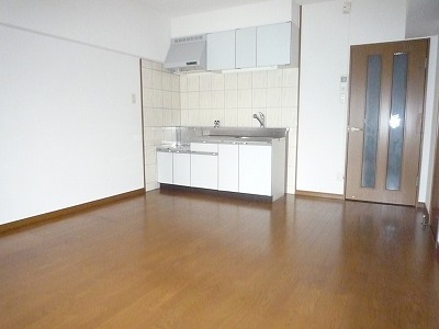 Living and room. Living is spacious 11.5 Pledge