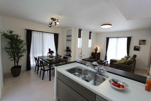 Model house photo. Indoor (June 2013) shooting No. 5 areas Kitchen & Dining