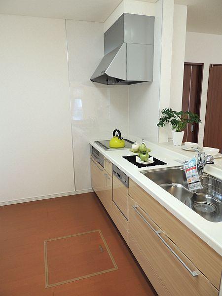 Kitchen. Indoor (September 2013) shooting No. 25 place kitchen