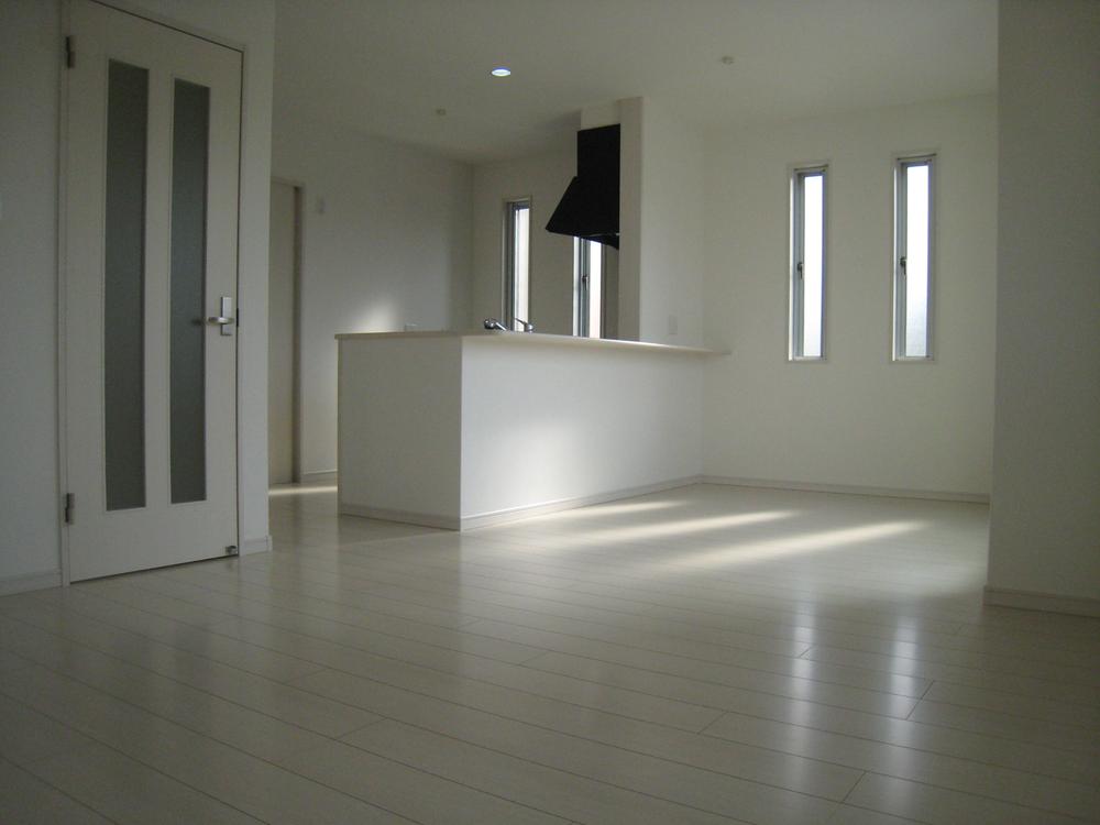 Living. ■ Spacious living room!