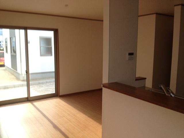 Same specifications photos (living). Same specifications living