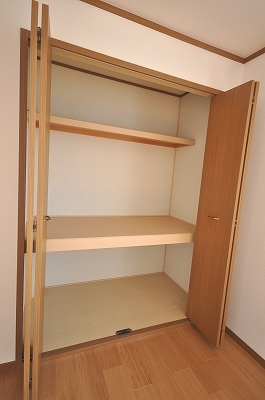 Receipt. Interior photo isomorphic inverted image. Current state priority. 