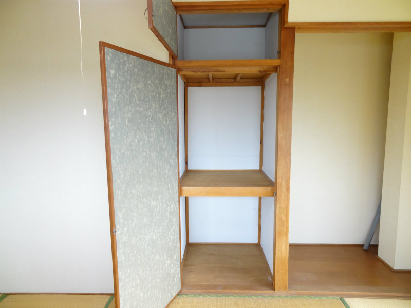 Living and room. Receipt