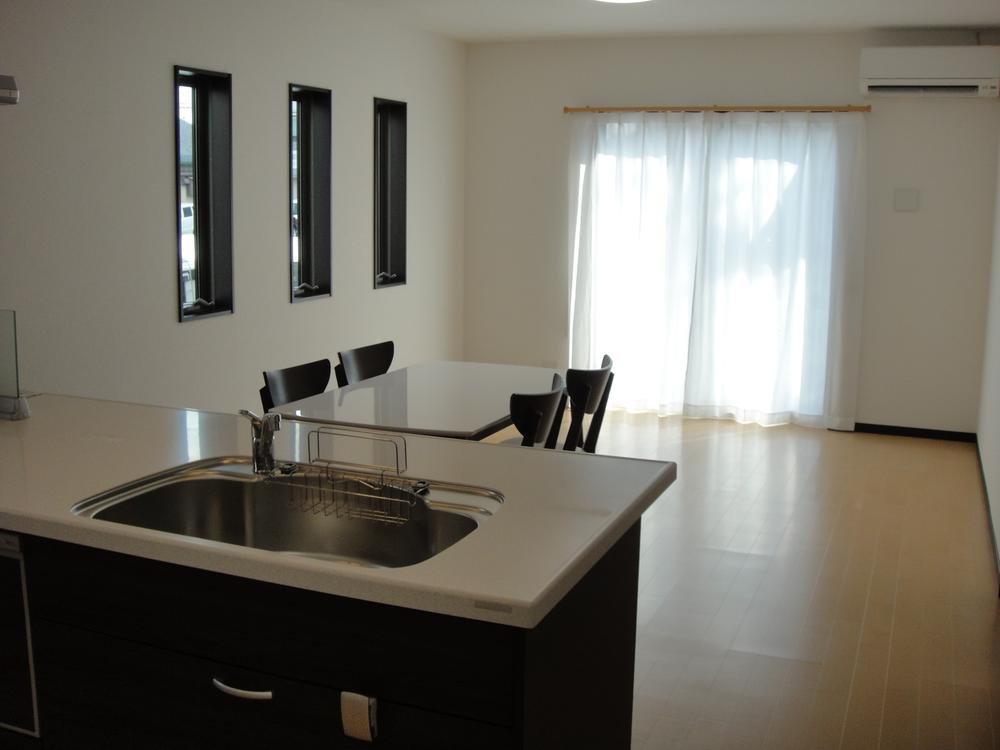 Living. Local overlooking the living room from the kitchen (September 2013) Shooting