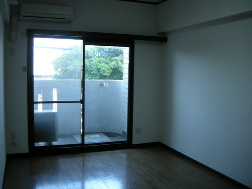 Living and room. Western style room ・ Flooring (2)