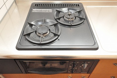 Other Equipment. 2-neck with gas stove