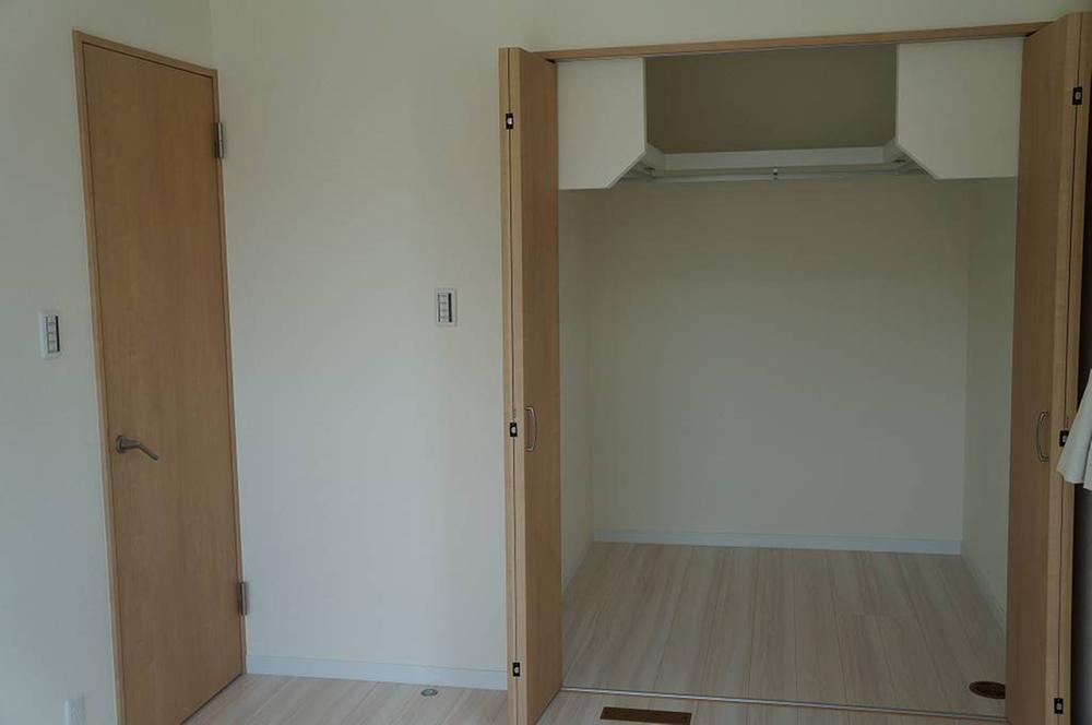 Receipt. Room (August 2013) Shooting