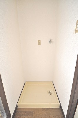 Other Equipment. Indoor Laundry Storage