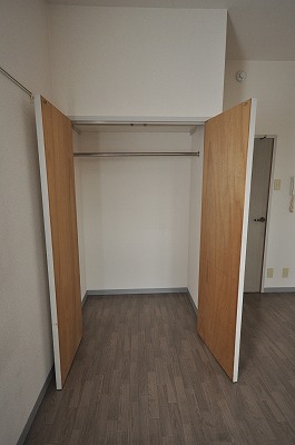 Receipt. Or luggage is likely to go?