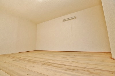 Other room space. On top of the loft