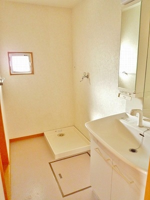 Washroom. Dressing room