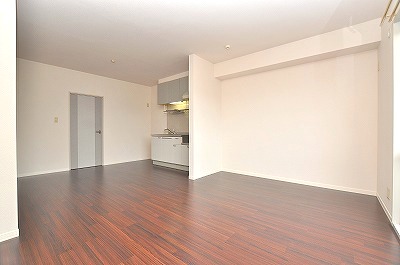 Living and room. It will be saved and there is housed in the top and bottom of the kitchen