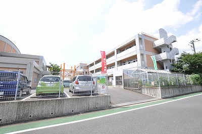 Primary school. Hoshigaoka up to elementary school (elementary school) 750m