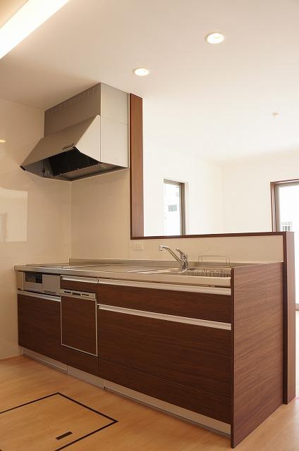 Same specifications photo (kitchen)
