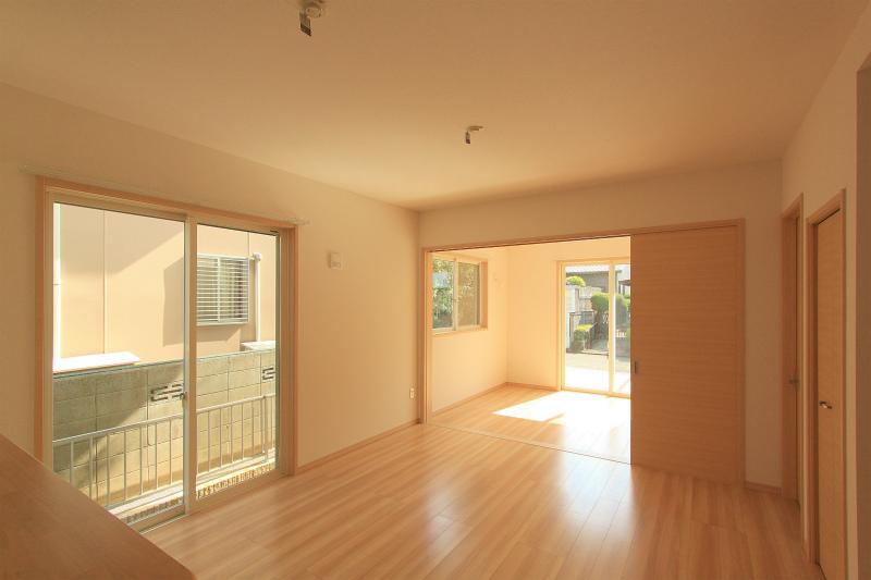 Living. 2013 November 5 shooting No. 1 destination